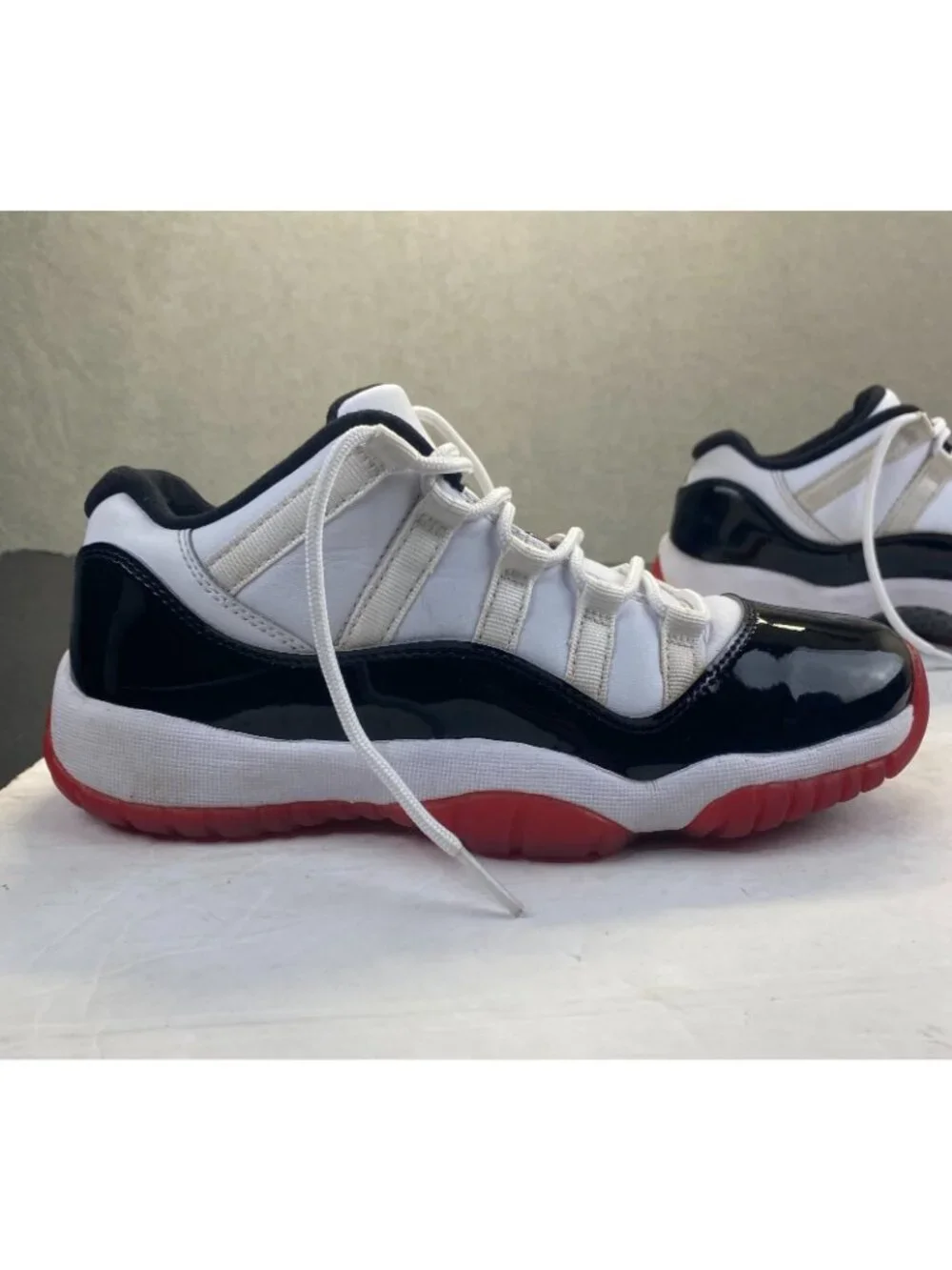 Size 6 Y Nike Air Jordan 11 Low Concord Bred 528896-160 Boys Athletic Shoes